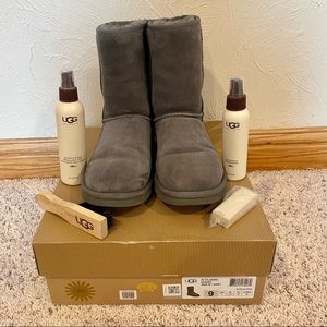 Ugg Classic Short Boot - Gray